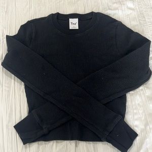 long sleeve black crop top